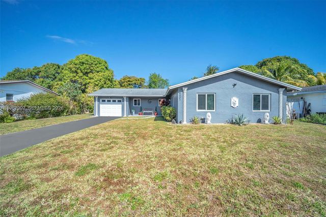 4401 NW 14th St, Lauderhill, FL 33313