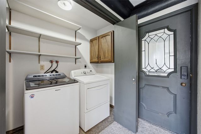 400 E Southview Road, Fairfax, IA 52228