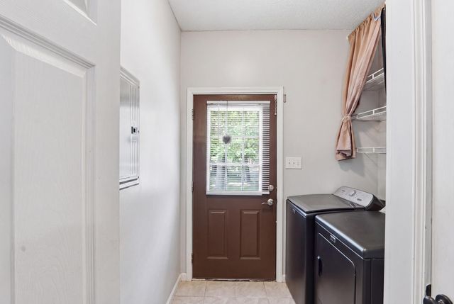 1594 E Church Street, Bonneau, SC 29431