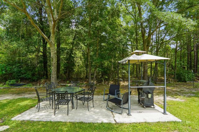 1594 E Church Street, Bonneau, SC 29431
