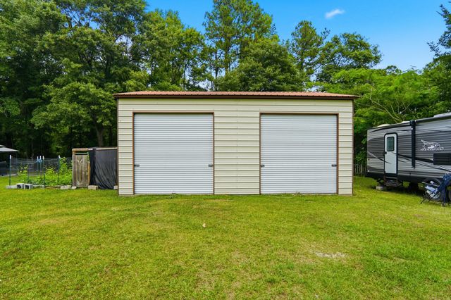 1594 E Church Street, Bonneau, SC 29431