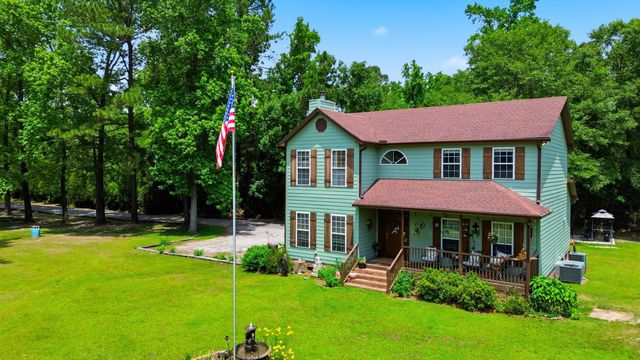 1594 E Church Street, Bonneau, SC 29431