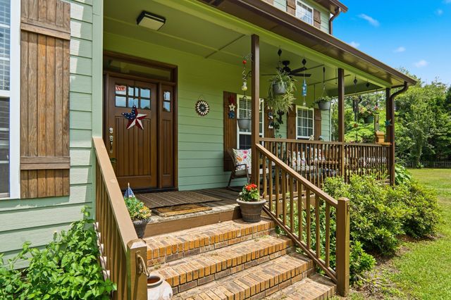 1594 E Church Street, Bonneau, SC 29431