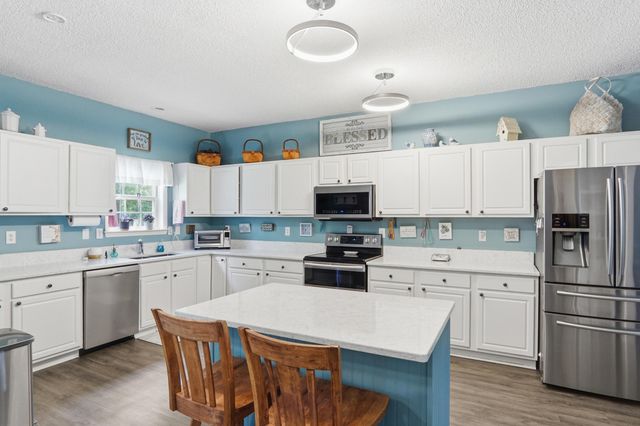 1594 E Church Street, Bonneau, SC 29431