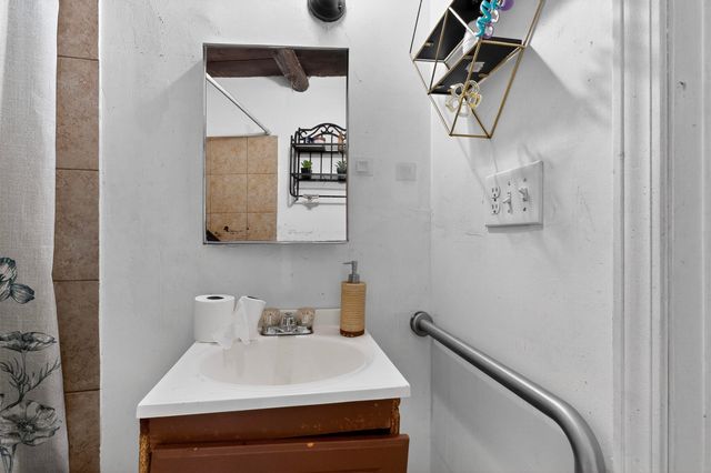 1407 De Baca Circle SW, Albuquerque, NM 87105