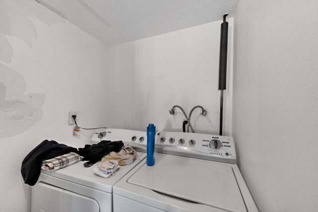 1407 De Baca Circle SW, Albuquerque, NM 87105