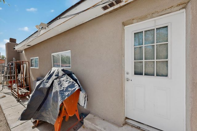 1407 De Baca Circle SW, Albuquerque, NM 87105