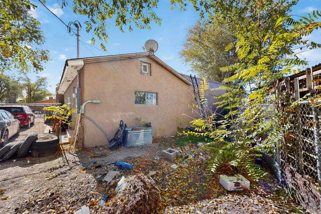 1407 De Baca Circle SW, Albuquerque, NM 87105