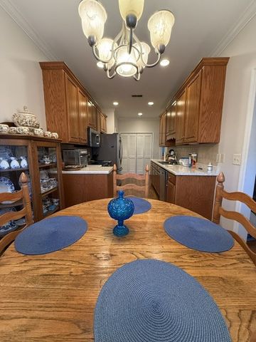 2 Hale Ct, Lebanon, TN 37087
