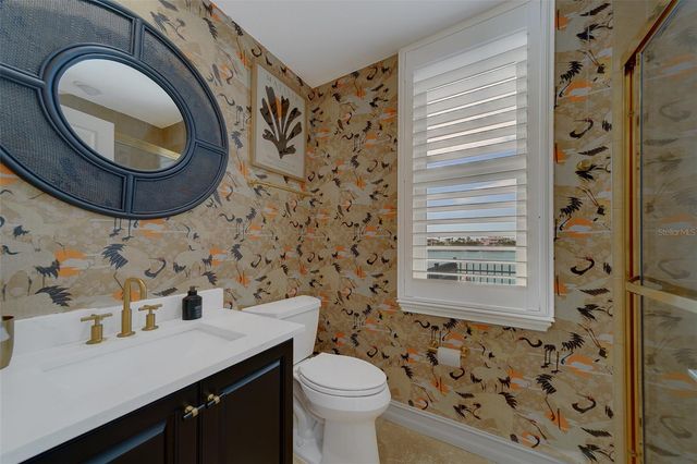 824 ISLAND WAY, Clearwater Beach, FL 33767