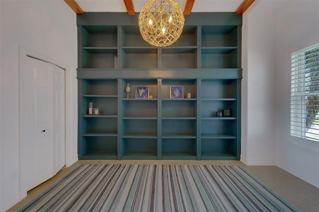 824 ISLAND WAY, Clearwater Beach, FL 33767