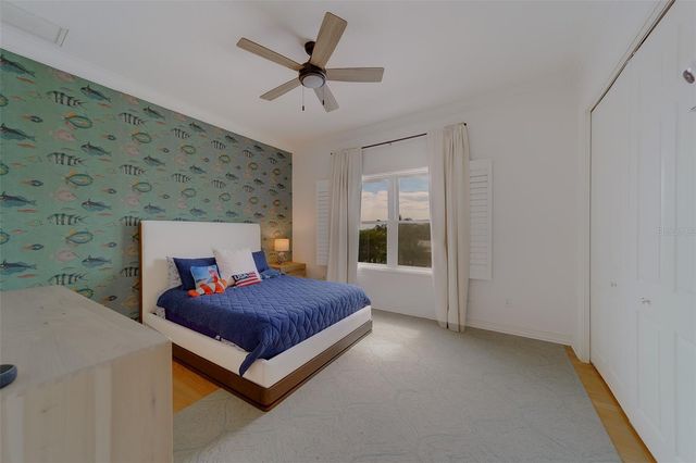 824 ISLAND WAY, Clearwater Beach, FL 33767