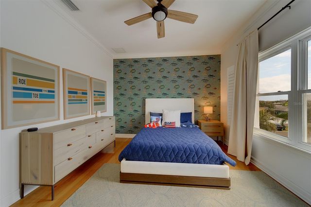 824 ISLAND WAY, Clearwater Beach, FL 33767