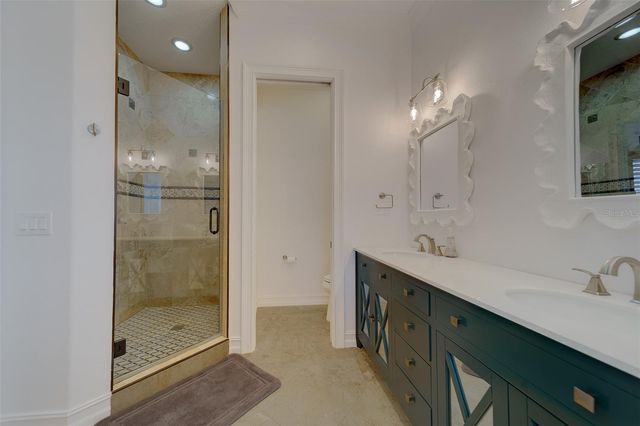 824 ISLAND WAY, Clearwater Beach, FL 33767