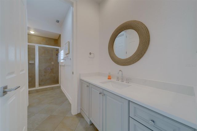 824 ISLAND WAY, Clearwater Beach, FL 33767