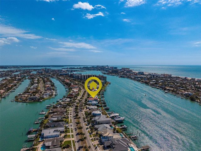 824 ISLAND WAY, Clearwater Beach, FL 33767