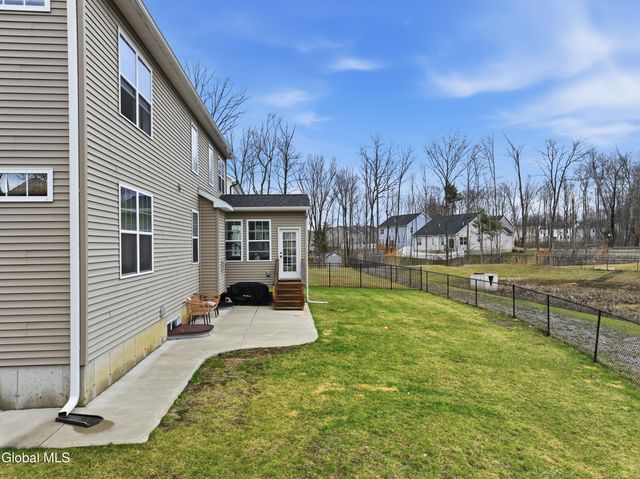 25 Timber Creek Drive, Ballston, NY 12019