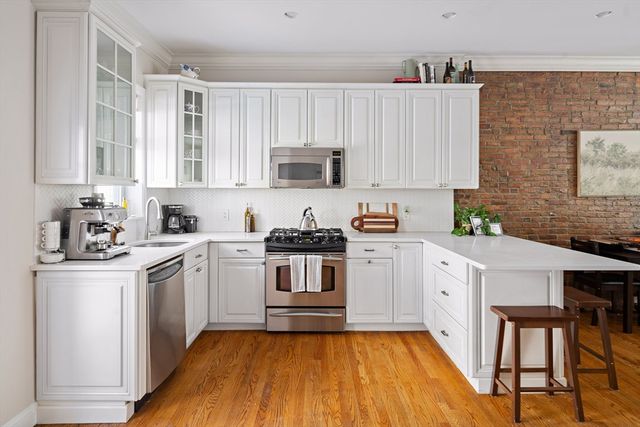 52 Mystic St 1, Boston, MA 02129