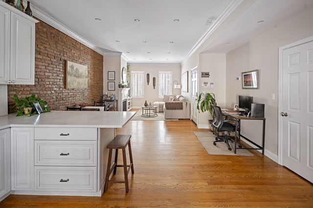 52 Mystic St 1, Boston, MA 02129