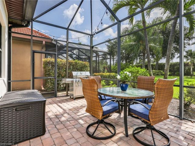 7660 Cottesmore DR, Naples, FL 34113