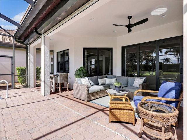 7660 Cottesmore DR, Naples, FL 34113