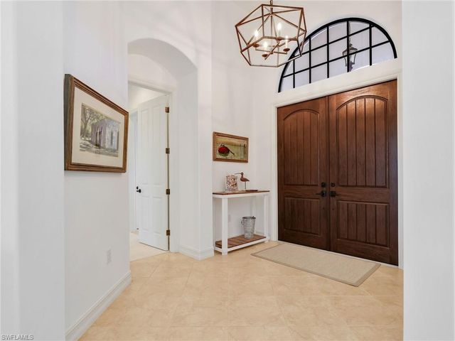 7660 Cottesmore DR, Naples, FL 34113