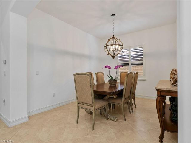 7660 Cottesmore DR, Naples, FL 34113