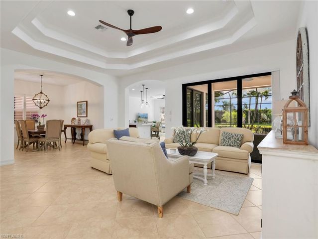 7660 Cottesmore DR, Naples, FL 34113