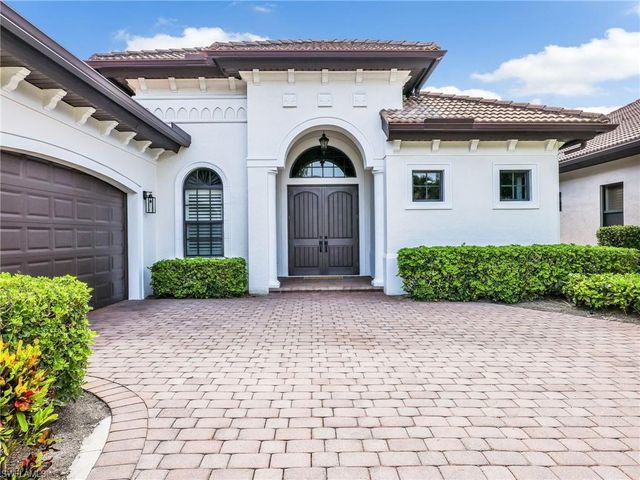 7660 Cottesmore DR, Naples, FL 34113