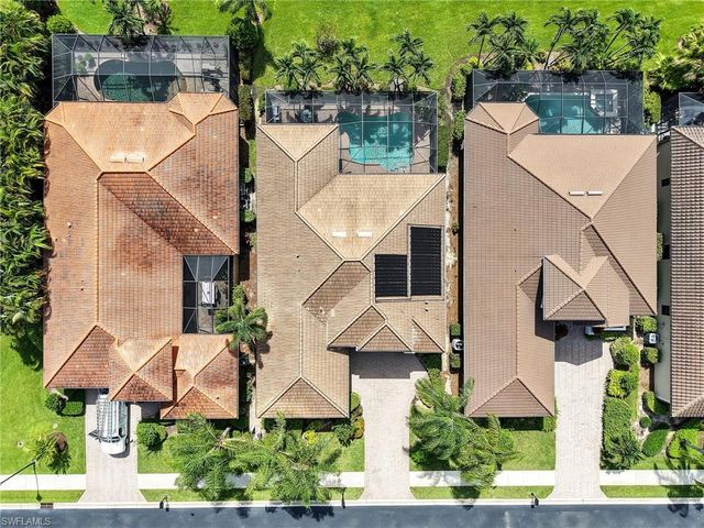 7660 Cottesmore DR, Naples, FL 34113