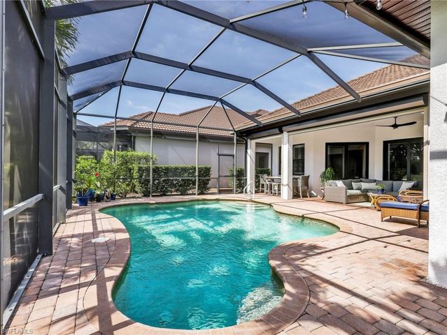 7660 Cottesmore DR, Naples, FL 34113