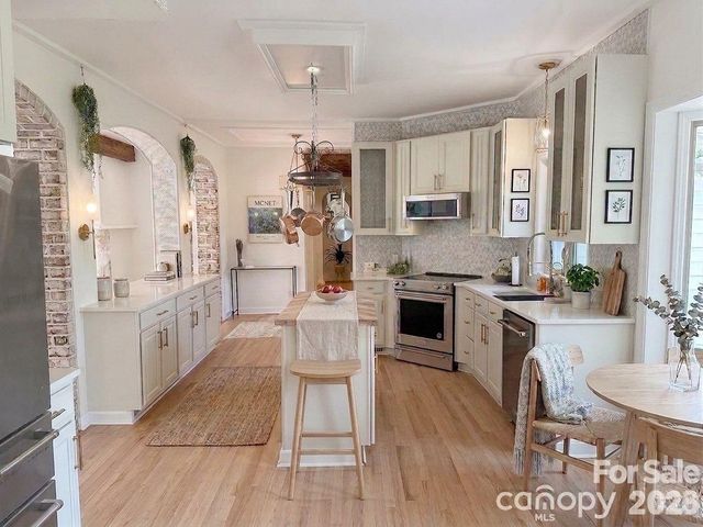13033 Asbury Chapel Road, Huntersville, NC 28078