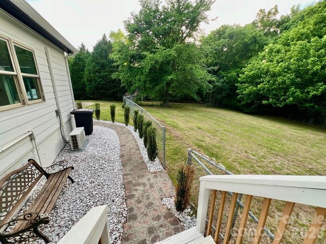 13033 Asbury Chapel Road, Huntersville, NC 28078