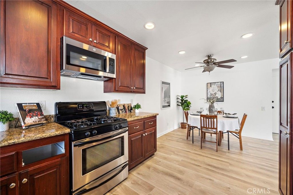 Image 13 of property listing at 2168 Kristin, Costa Mesa, CA 92627