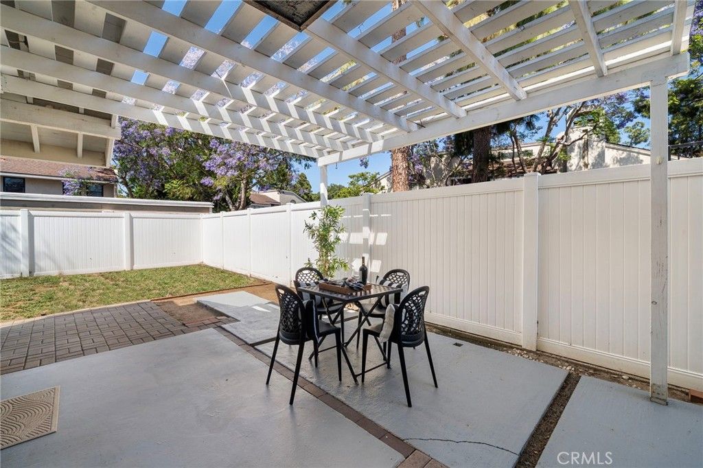 Image 21 of property listing at 2168 Kristin, Costa Mesa, CA 92627
