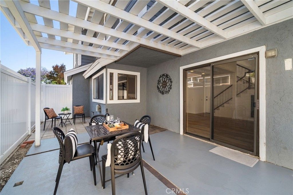 Image 23 of property listing at 2168 Kristin, Costa Mesa, CA 92627