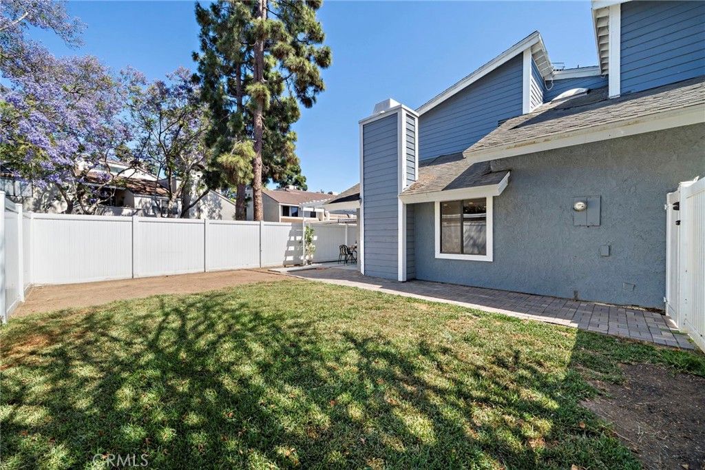 Image 32 of property listing at 2168 Kristin, Costa Mesa, CA 92627