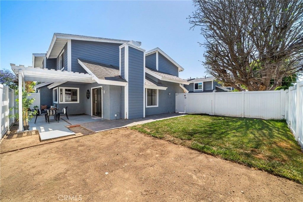 Image 33 of property listing at 2168 Kristin, Costa Mesa, CA 92627