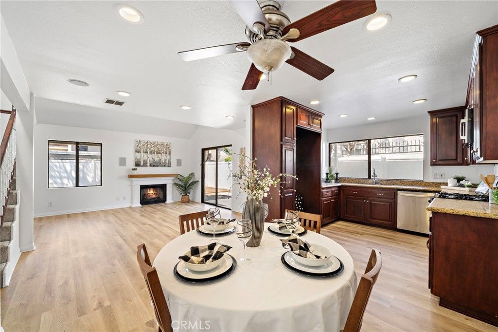 Image 8 of property listing at 2168 Kristin, Costa Mesa, CA 92627