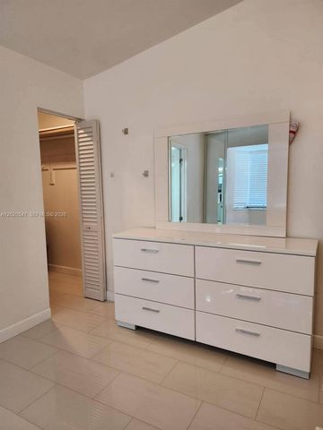 11841 SW 18th St 4-21, Miami, FL 33175
