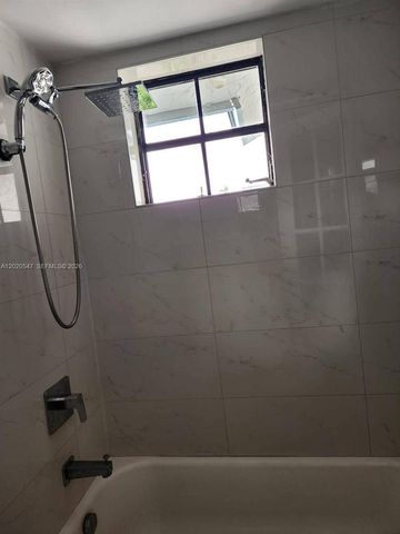 11841 SW 18th St 4-21, Miami, FL 33175