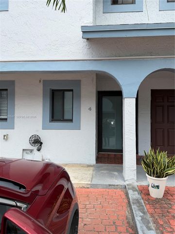 11841 SW 18th St 4-21, Miami, FL 33175