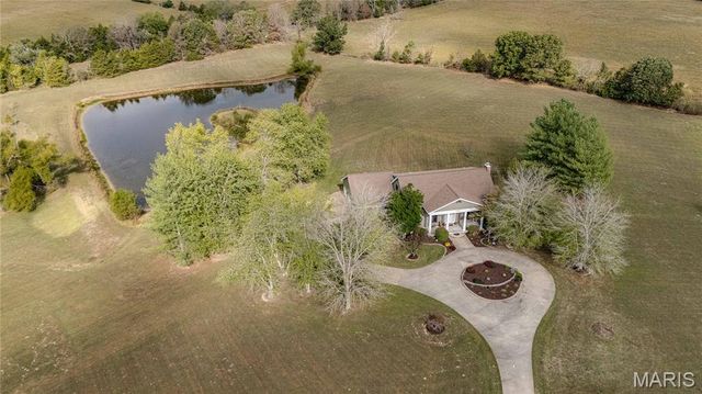 1733 Highway Aa, Farmington, MO 63640