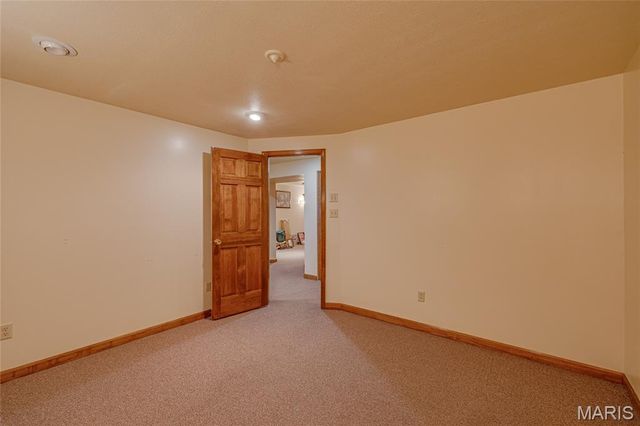 1733 Highway Aa, Farmington, MO 63640