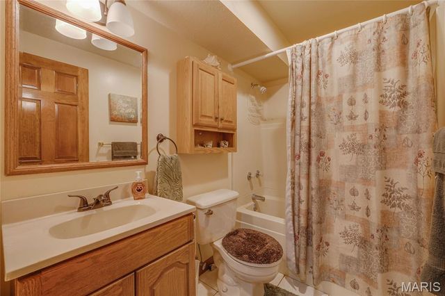 1733 Highway Aa, Farmington, MO 63640