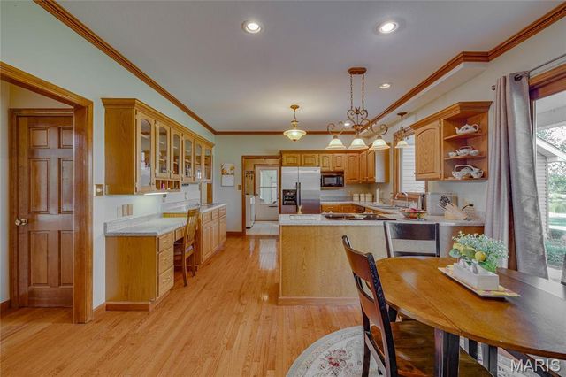 1733 Highway Aa, Farmington, MO 63640