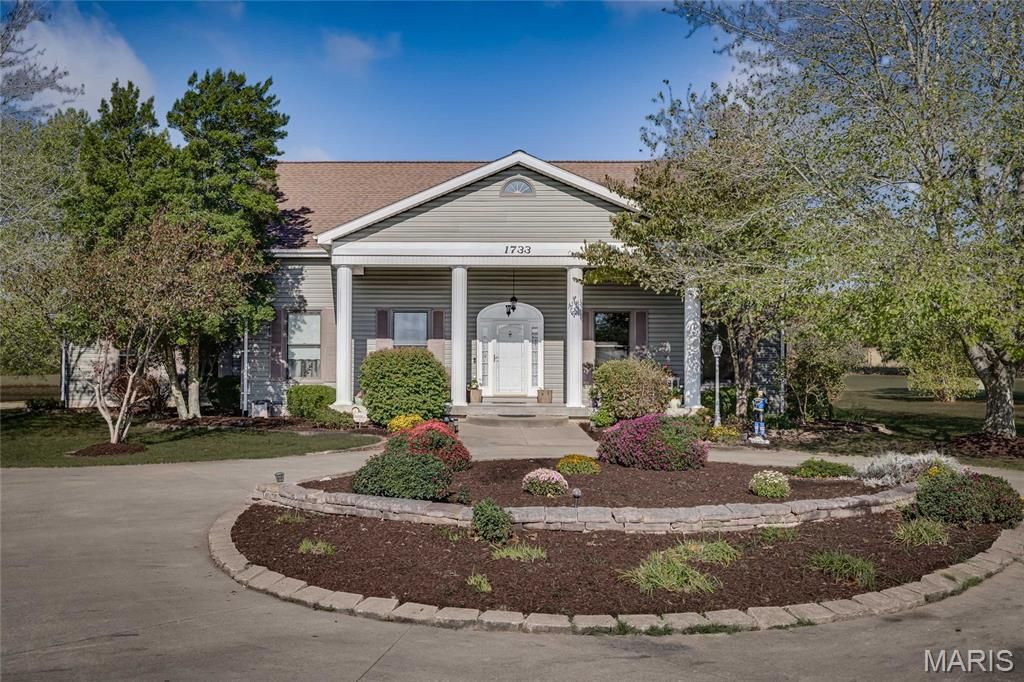 1733 Highway Aa, Farmington, MO 63640