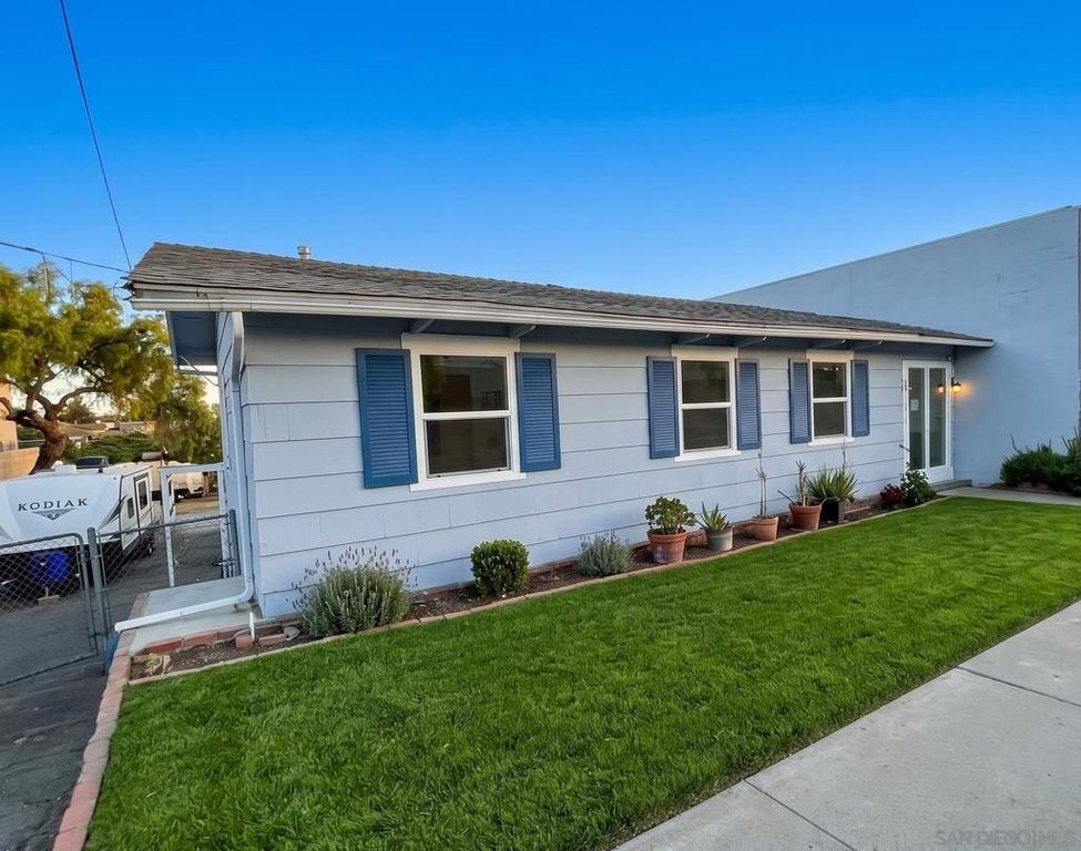 2940 E 8th, National City, CA 92106