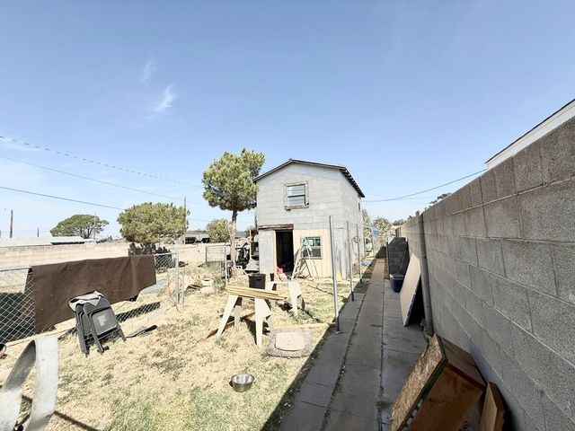 817 E 15th St, Odessa, TX 79761