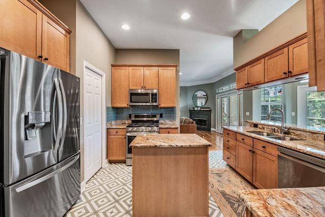 6004 HAMMOCK HILL AVENUE, Lithia, FL 33547